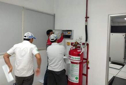 Pengadaan dan Instalasi FM-200 Fire Suppression System di Pabrik Busi, Jakarta